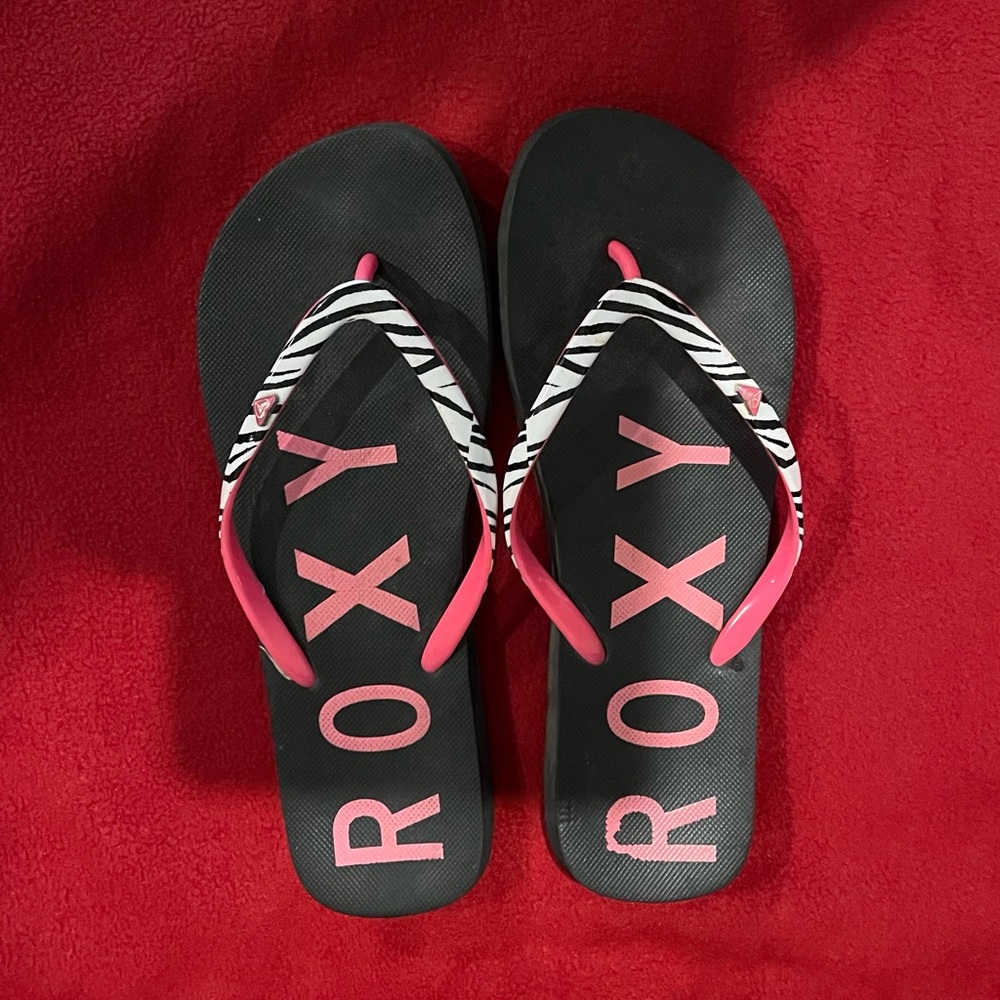 Roxy flip flops